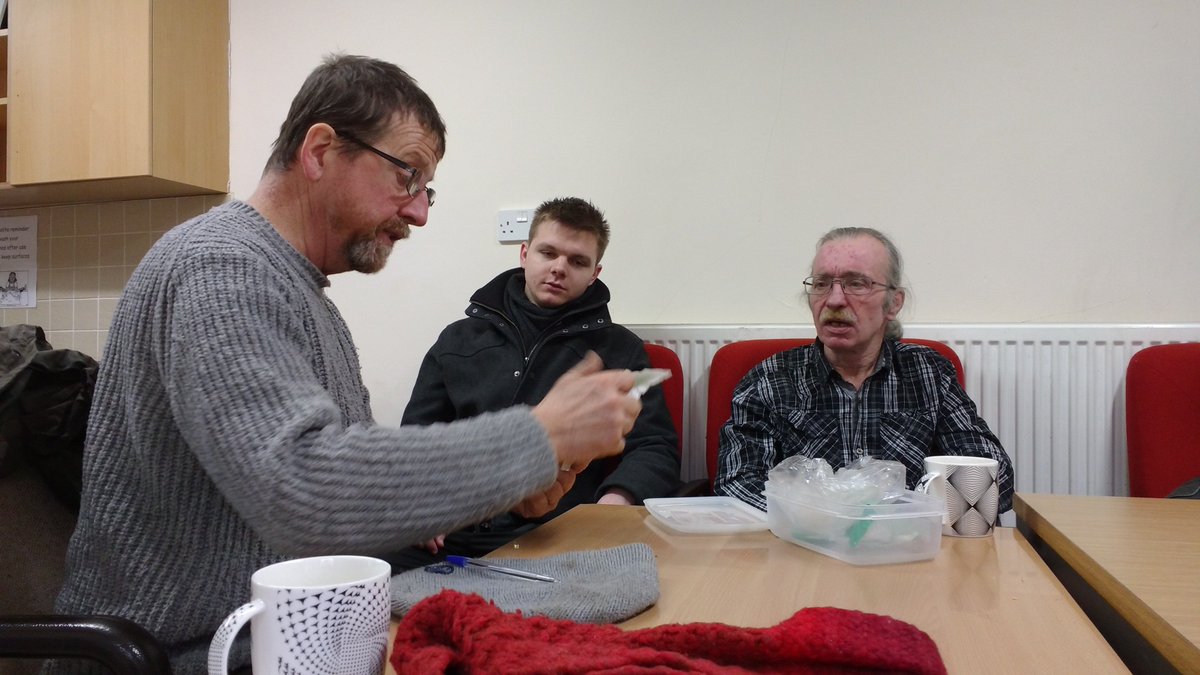 GrowHistory's tweet photo. Had a great day preparing the soil, planting peas, harvesting and teaching people to grow their own food at @ashianacp for @heritagelottery funded project @GrowHistory #Learning #Plant #Growing #exercise #peas #Sustainability #DIY #Food https://t.co/I6jInRETEc