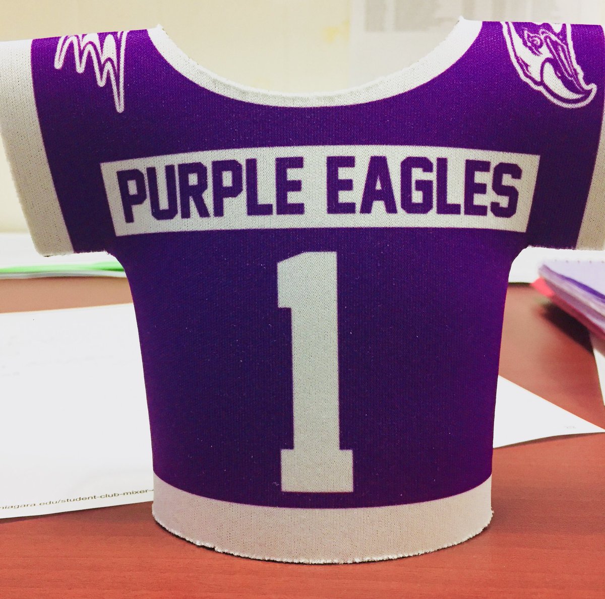 🚨FREE JERSEY KOOZIE’S🚨
Wanna get a Jersey Koozie before PurplePalooza this Saturday at 5pm where the first 1️⃣5️⃣0️⃣ students get one⁉️ 
WE GOT YOU COVERED!
For a chance to win one just:
Give it a ❤️
Click the 🔁
And make sure to follow us✅
LET’S DO IT!🏒