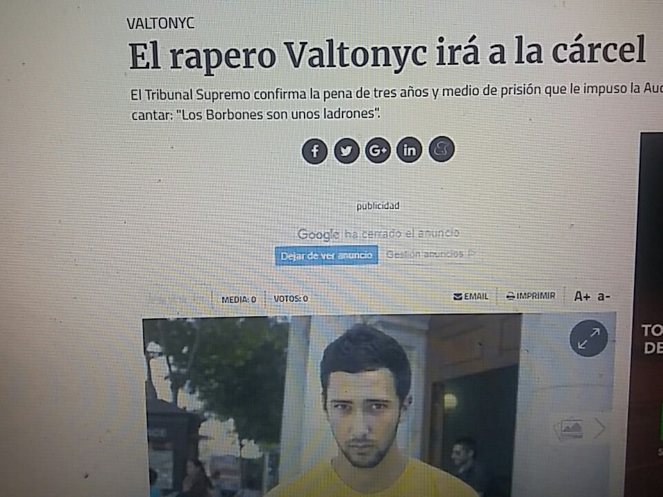 FonsiLoaiza's tweet photo. La Justicia en España:

- "Los Borbones son unos ladrones": 3 años y 6 meses de prisión para @valtonyc

- Drogar a niñas de 12 años y abusar de una de ellas: curso de educación sexual y 6€ diarios durante 12 meses. https://t.co/5h2jHl1kVo
