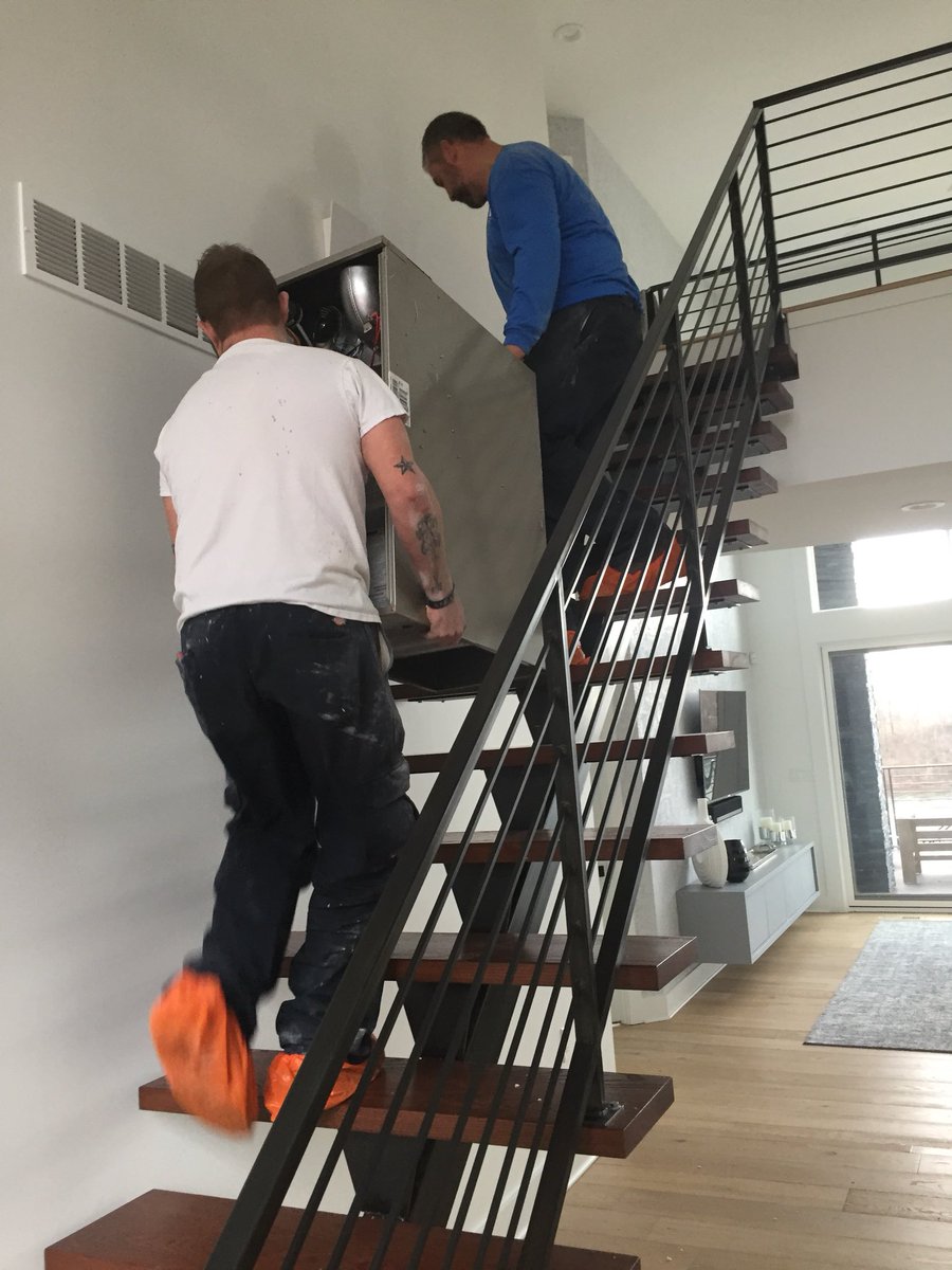 brcwilson's tweet photo. Two of the best in the business installing today. Thanks Josh & Chuck. #homesense #installlife https://t.co/WuebJnYfRP