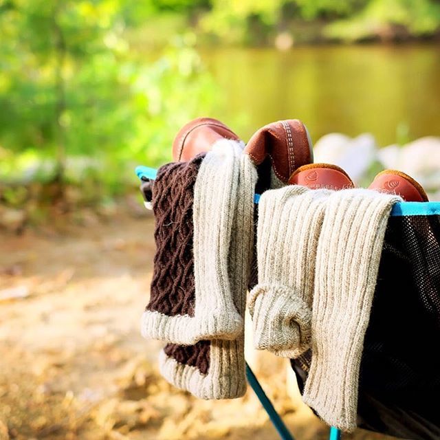 ACORNFootwear's tweet photo. 9 more days until spring! 🌷#apresanything #acorn #springtimeready https://t.co/0jY7KmVcsF https://t.co/NdmxLaSsgE