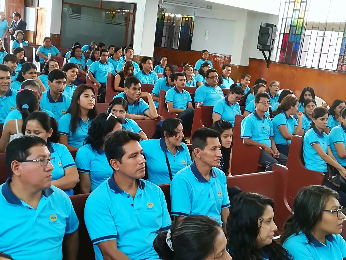 FSOPLAPUCO's tweet photo. Líder de la Educación Adventista @chzleroy de la @ASEA_NORTE da a conocer los lineamientos del #ProEna y la ruta pedagógica 2018 https://t.co/cYwIVgtNgX