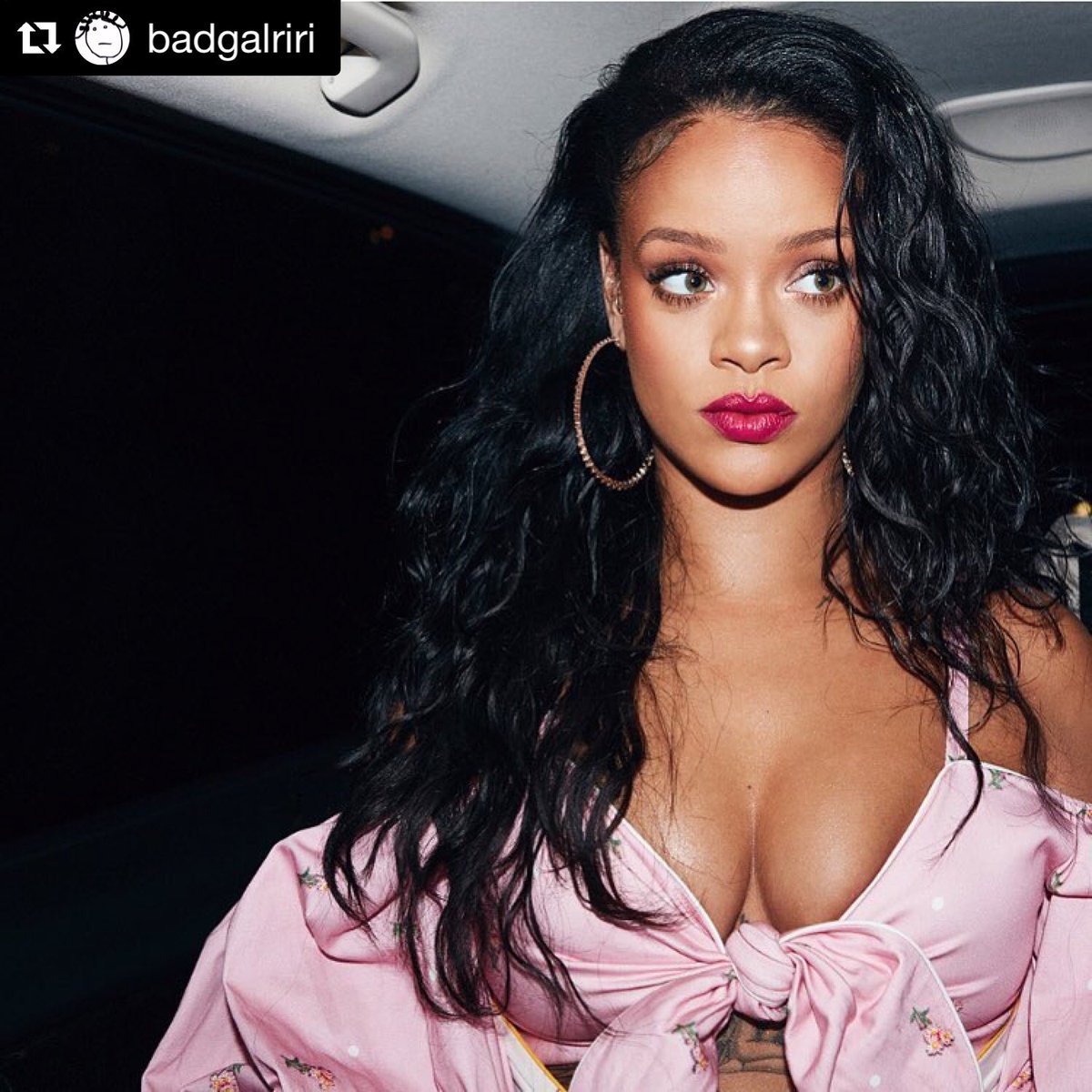 FootLockerWomen's tweet photo. Happy Birthday @rihanna ๐๐โฃ๏ธโค๏ธ๐ฅ๐๐พ The woman whose music makes us dance until our #FentyPuma #FurSlides fall off (while weโre rocking #FentyBeauty so itโs alright cause we still cute๐) #ShineBrightLikeaDiamond #HappyBirthday #Rihanna30 #badgalriri #rihpost https://t.co/WqkvmyoYud