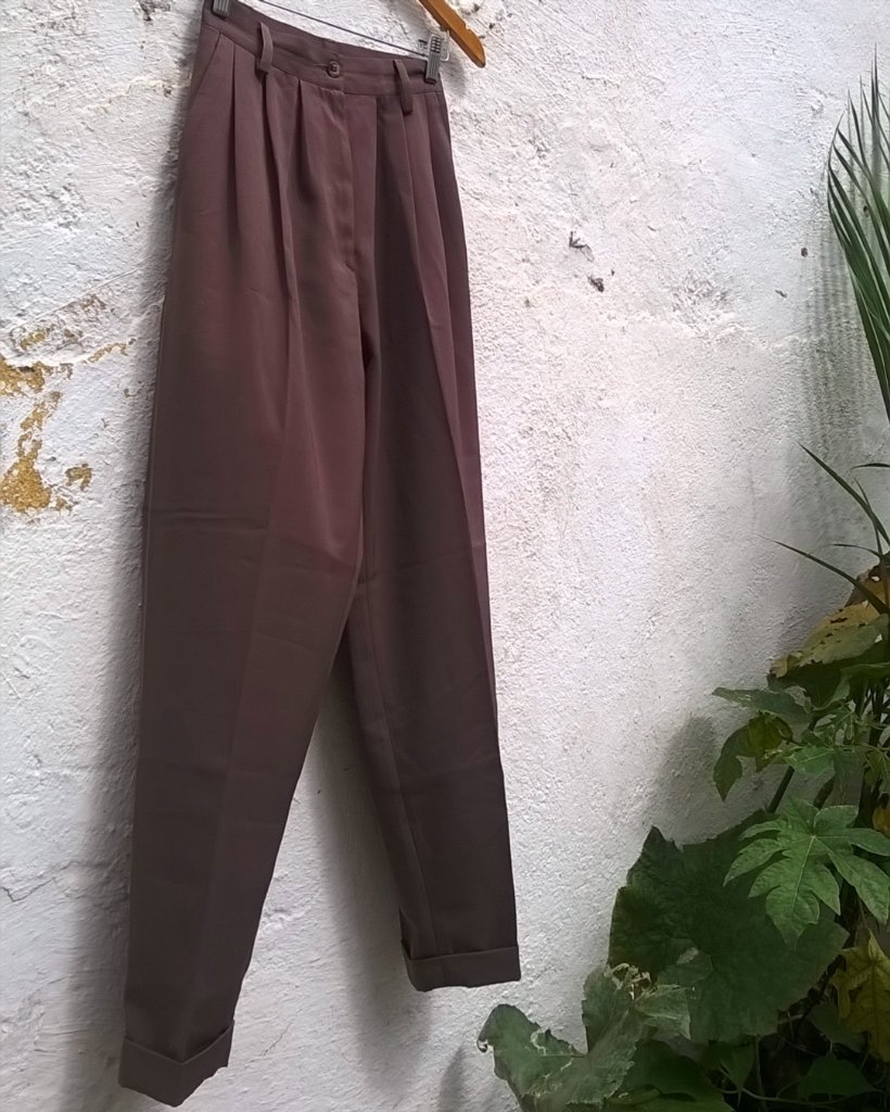 casaraovintage's tweet photo. Calça alfaiataria Le Lis Blanc.***PEÇA NOVA ***+info: WhatsApp (11) 97576-3881#casarãovintage #casaraovintage https://t.co/KwhQsCgtEZ