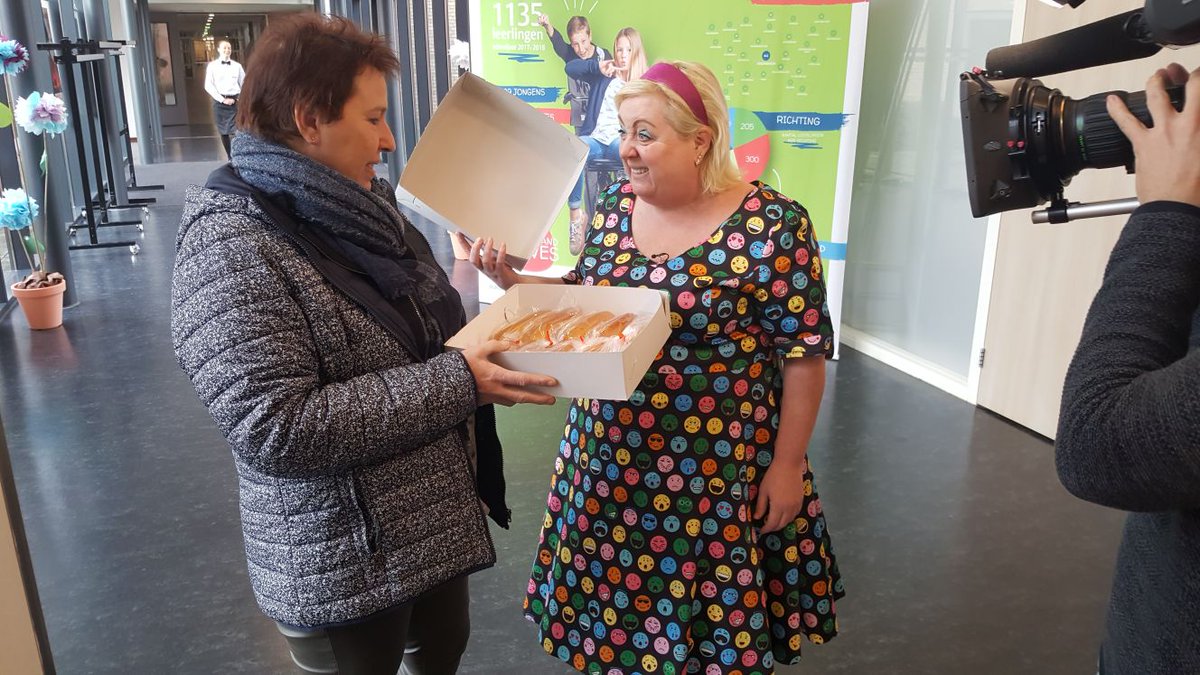 MarklandCollege's tweet photo. Markland College Oudenbosch: voorronde wedstrijd Het Lekkerste Brabantse Worstenbroodje - laatste lesdag meneer Witvoet - openingstijden van restaurant De Marklander in maart - bouwplannen in het nieuws > Dit en meer op https://t.co/0OrggUNpKL ! https://t.co/SBlYvIaYkk