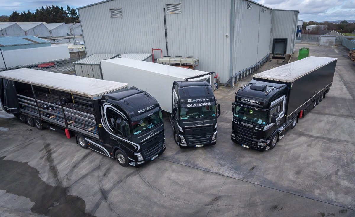 TransportMonth's tweet photo. Krone brings easier loading and greater volume in Ray Moran’s 20th year.

https://t.co/y8oMRy0oIT

@raymorantrans @KroneTrailer https://t.co/RZ42WSHmsP