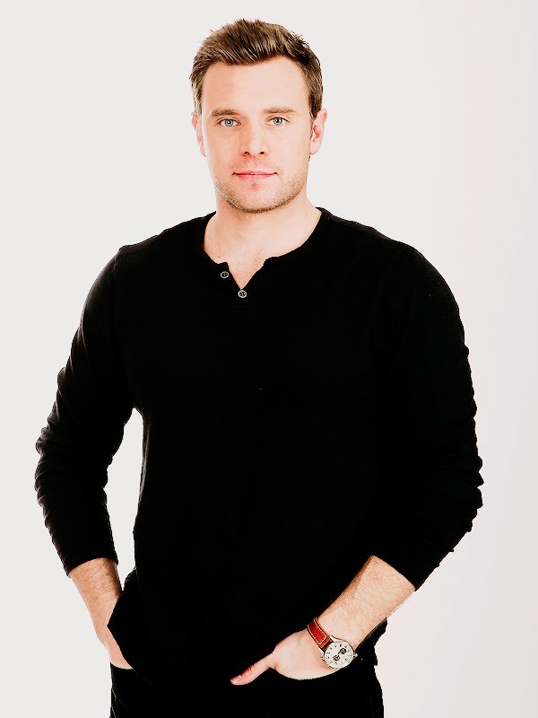 DrewandSam_GH's tweet image. Day 2: This man! 🙌👅 #BillyMiller #KillyLiveWeek