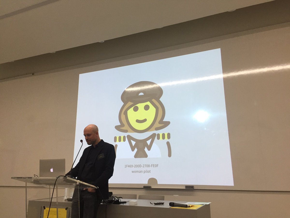 ANRT_type's tweet photo. Daniel Utz presents an Emoji font designed by his students at the Hochschule für Gestaltung Schwäbisch Gmünd (Deutschland)
1000 glyphs, Made with @fontself 
#3eType https://t.co/xkTSIcDybU