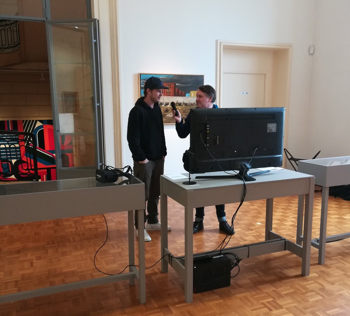 ClairObs's tweet photo. "Revisited" installation interactive à 360° présenté au @mbar_officiel #Travelling2018 #rennes @metropolerennes : interview de l'artiste Markus Oberndorfer par Yann de @radiocanalb https://t.co/lcwY4vm9N9