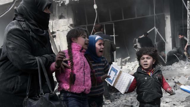 UN children's agency says its outrage goes beyond words after more than 100 civilians die in Syrian regime attacks on Eastern Ghouta cnn.it/2CdhTHc