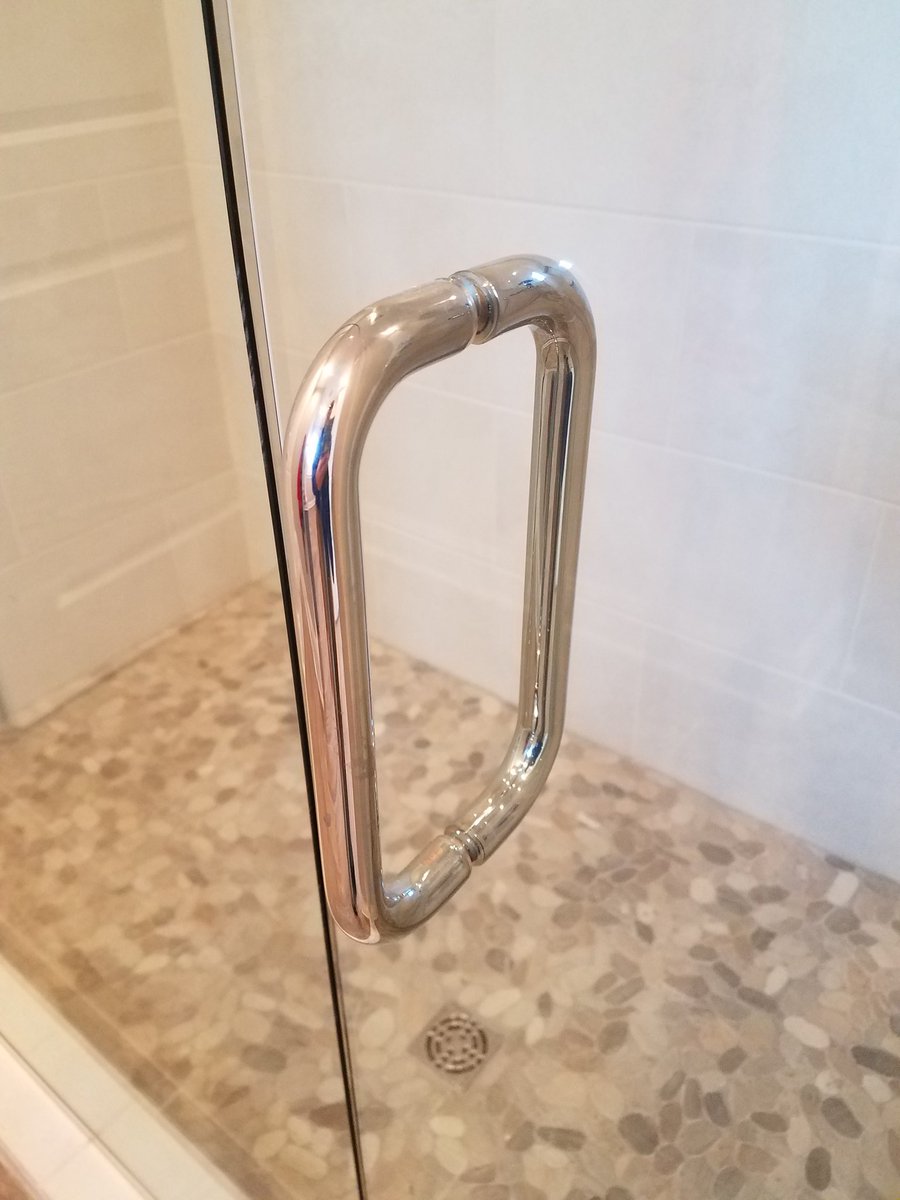 BTglass1960's tweet photo. Large 6 1/2' frameless shower enclosure. #brittandtilsonglass #asheville #showerenclosure #framelessshower #largeshower @intdesignmag https://t.co/Cd2IdNwSTc
