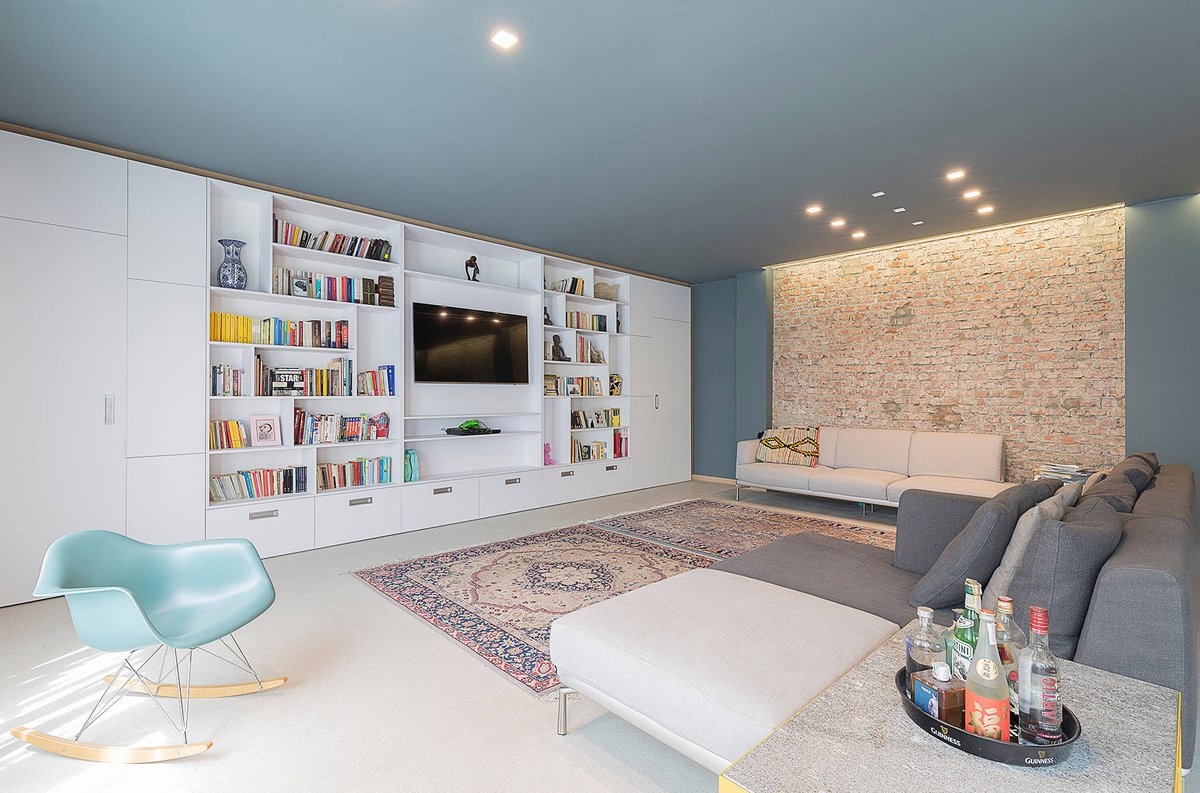 TylesCo's tweet photo. These blue shades are some of my favorites. RT @HomeAdore: Loft T23 by Alberto Fraterrigo-Garofalo | https://t.co/bBXjEvvJ4A
Please RT #architecture #interiordesign https://t.co/qDWoGZyz9a