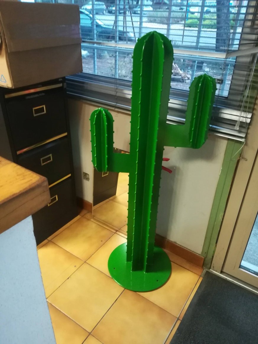 Superbe réalisation de cactus en fer forgé par Nealyana Décoration 👌
➡️ goo.gl/DtRuCT  #décoration #acier #cactus