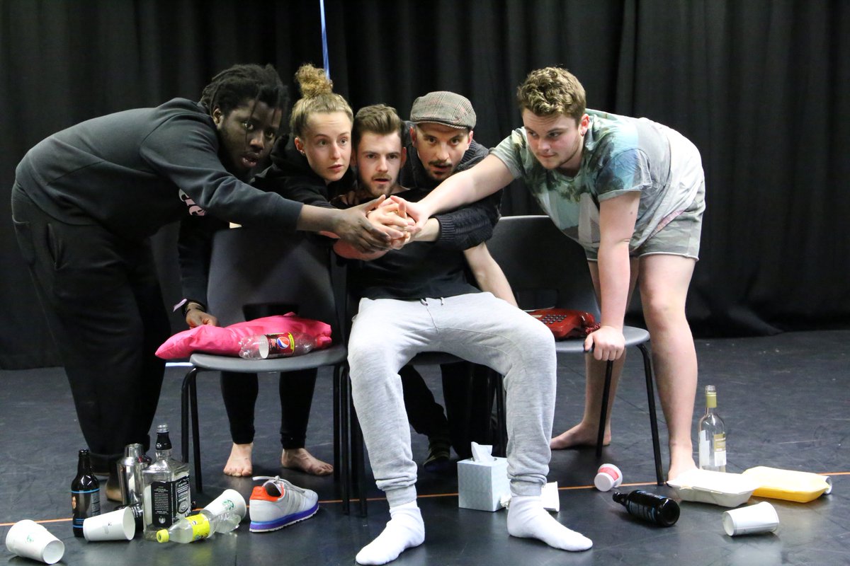 Acting_StMarys's tweet photo. Had such a great time this afternoon photographing some #physicaltheatre rehearsal! Thank you for the peek into your process. All will showcase their final work in March, looking forward to popping in on the other two companies as they finesse their pieces! #devising #visuallabs https://t.co/pW0k8KMQ9m