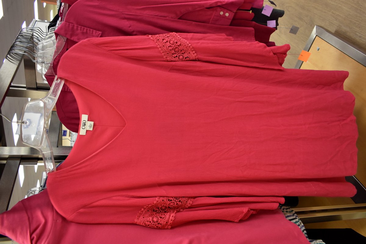 GoodwillWorks's tweet photo. Find name brands at discount prices when you #ShopGoodwill like this Cato Dress with Crochet Sleeves. Original store price $30, Goodwill price $5.99.
#GotItAtGoodwill #ChicForCheap #DesignerForDiscount #Cato #WomensFasion #LuxForLess https://t.co/770nmEG1js