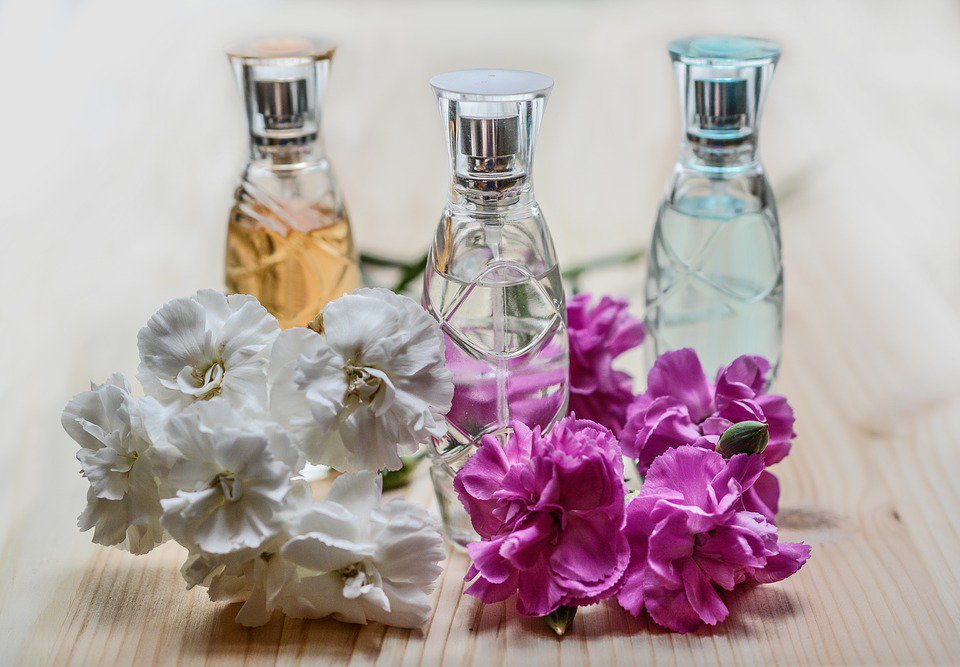 Perfumae's tweet photo. #Perfumae.com es una #tiendaonline de productos de #perfumería y #cosmética especialmente pensados para ti y tu familia.

Vendemos al mejor precio marcas de prestigio que consideramos con la calidad que queremos proporcionar a nuestros clientes.

https://t.co/YXaGyk04LF https://t.co/rOjfpr5Be1