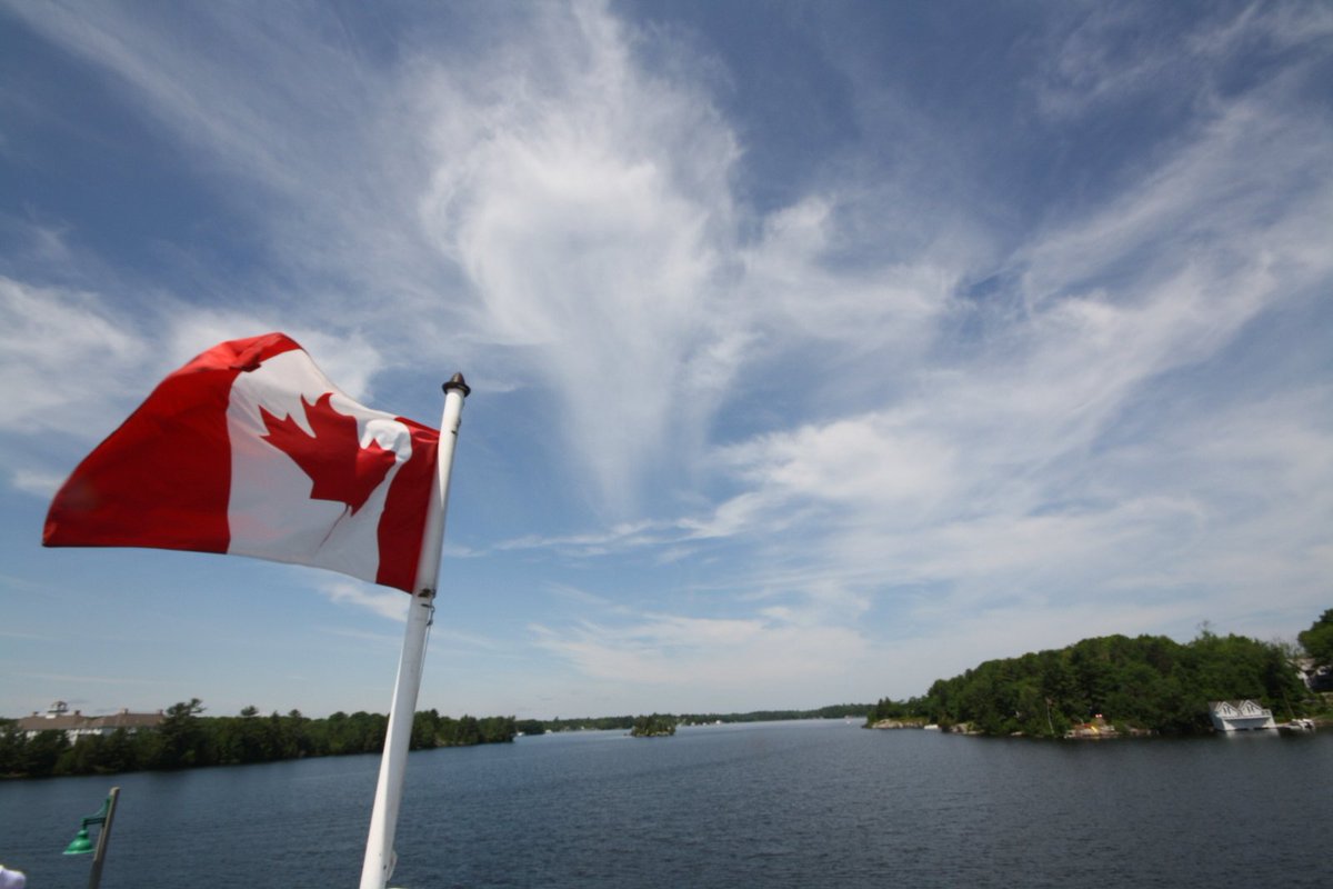 JimByersTravel's tweet photo. #Canada welcomed a record breaking 20.8 million tourists in 2017, the highest ever. Previous best was roughly 19.8 million in 2002. No doubt our 150th anniversary was a big boost. #travel #Canada150 @TIAC_AITC #tourism #travelnews @TravelPulse @TravelPulseCA https://t.co/EeTJeP509r