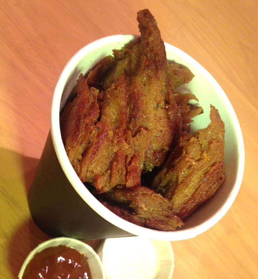 PETAUK's tweet photo. Looking for the UK’s best vegan fried "chicken"?
We've got you covered. https://t.co/xZWIhzN9qd https://t.co/jrVoJHDIvQ