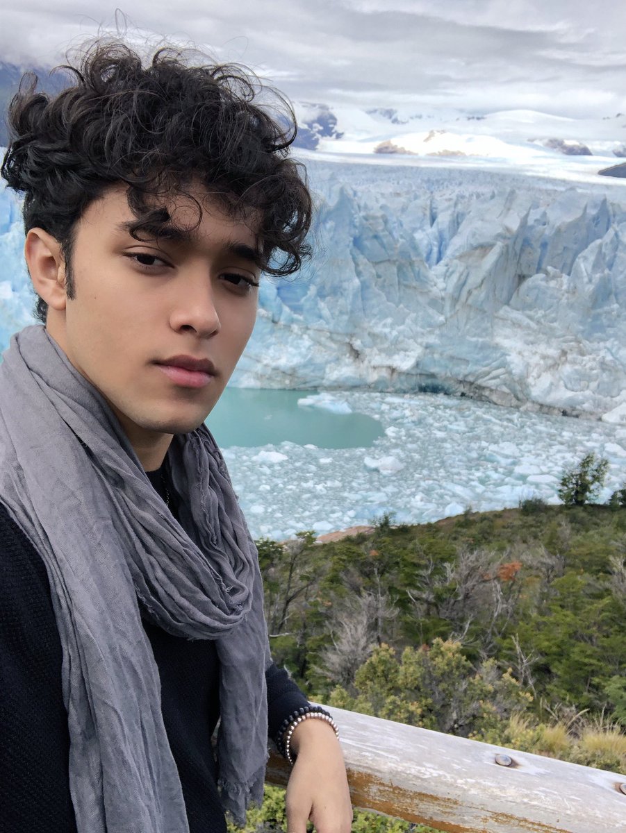 JOELDELE0N's tweet photo. 😘 https://t.co/HwmvLwHOrJ
