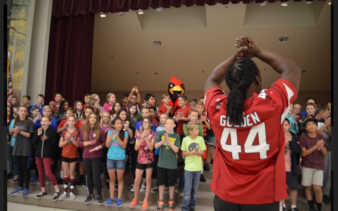 markusgolden's tweet photo. Working with @hickmanseggs &amp; @azfb_aitc “From Farm to Football” campaign was a great experience. Congrats to the kids of Zuni Hills Elementary for competing hard and winning the competition! https://t.co/YZtbL5H6yF