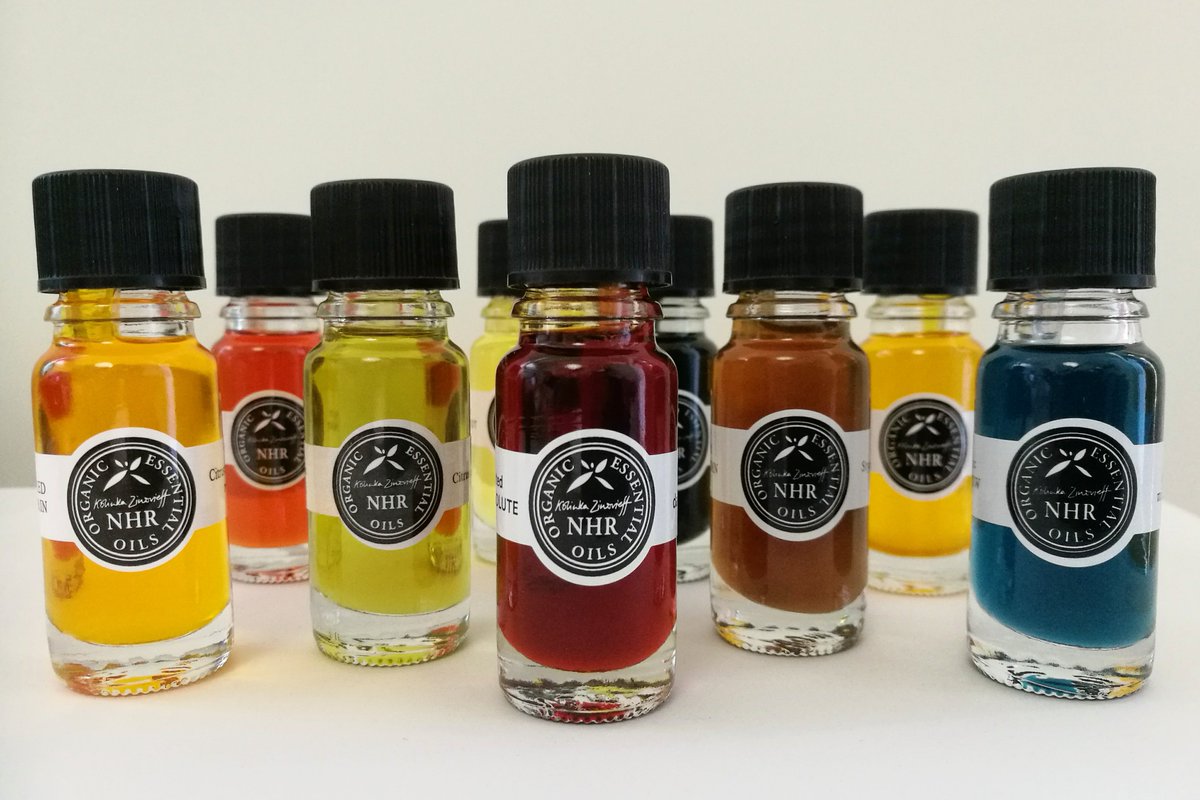 👀LOOK! At our beautiful oils. We couldn't be more proud of their splendid hues. This is one of the reasons we choose to package them in clear glass bottles (within aluminium tins to protect them from light), aren't they gorgeous? Rose Abs, Wintergreen, Bergamot, Lime, Yarrow..👀