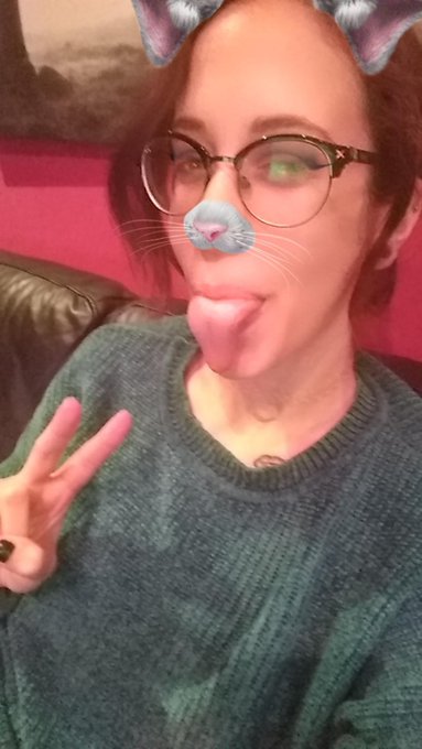 Hoy no podr&eacute; hacer streaming pero ma&ntilde;ana vuelvo a la carga 😋😋 os espero ma&ntilde;ana a las 18 en mi canal!<a href="/tag/supershow"class="tags"><span>#supershow</span></a>