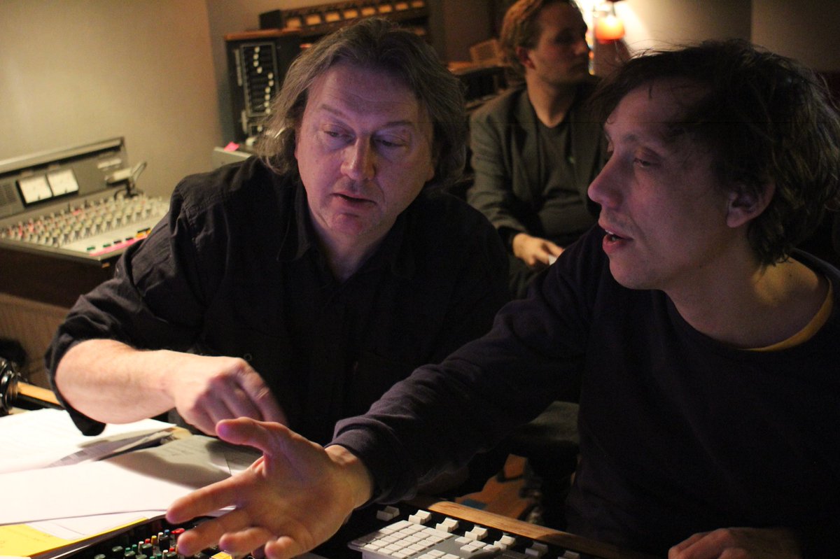DanGeesin's tweet photo. RETROSPEKT | film music recording | Mikel & Jan #schenkstudio #studioleroy #harry_waters_ #dangeesin #rotsfilmwerk https://t.co/fERtHcTCe1