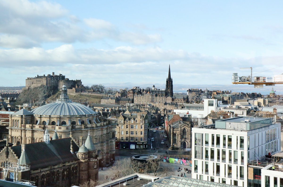 camobscura's tweet photo. Thank you to @EdinburghUni for inviting us to have a look at the view from the newly completed extension at the Appleton Tower. It really couldn't have been a nicer day, and what a fabulous view you have. 😉
#rooftopviews #appletontower #edinburgh #edinphoto https://t.co/hiEX0z0tfx