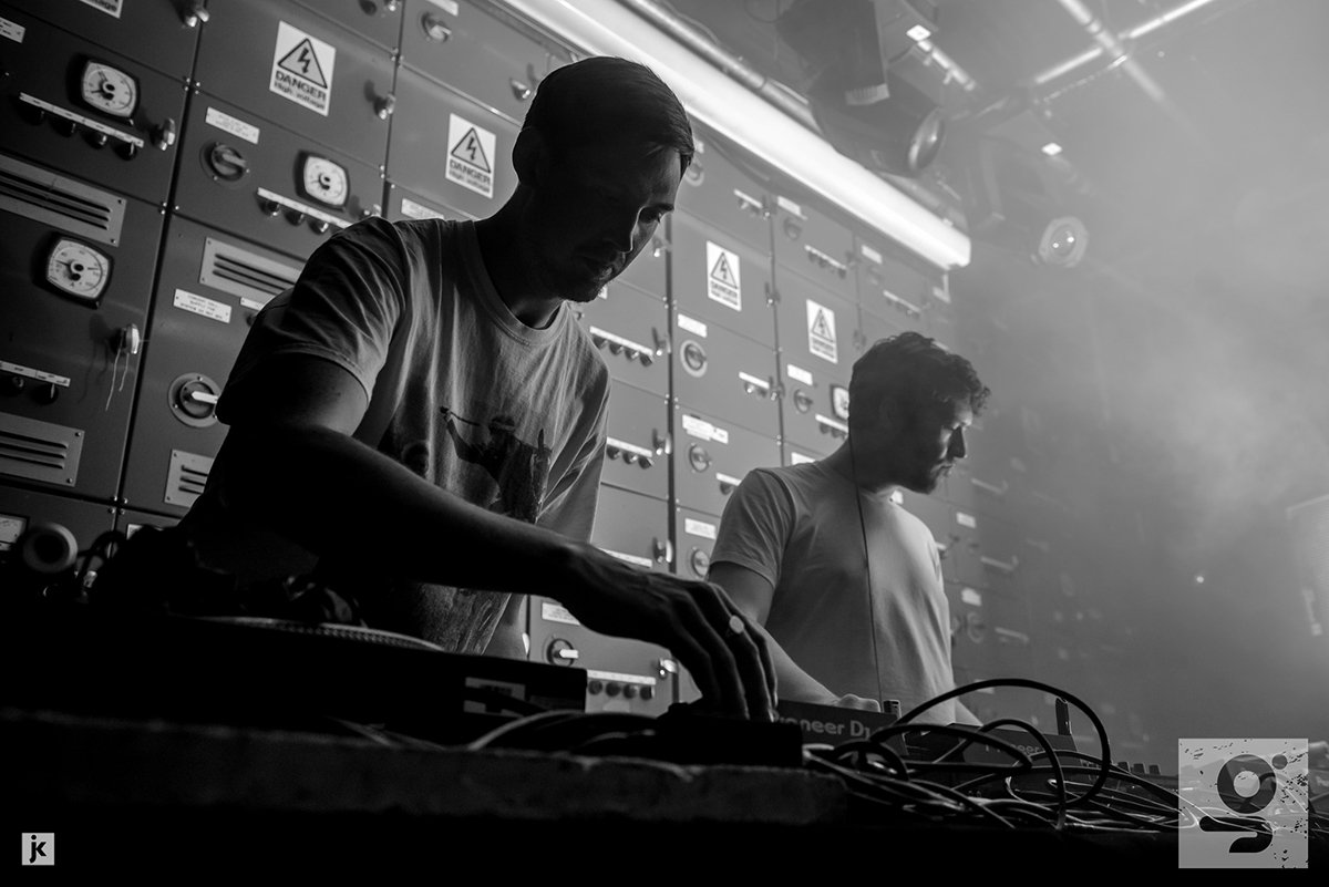 thisisgorilla's tweet photo. Saturday we had a massive sell out event with DJ Legends @Duskymusic shots now up! https://t.co/vytsNDuGEc #dusky #17steps #selloutevent https://t.co/1Hyvu4S6ql