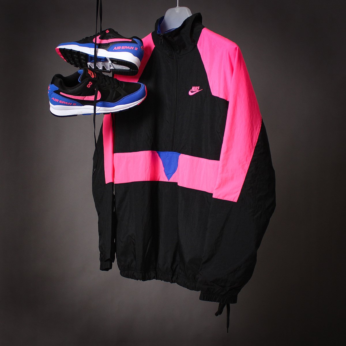 Conquistador falso apretón Urban Industry on Twitter: "Nike Apparel drop continues, check out the new  Nike Sportswear Vaporwave Woven Jackets with matching track pants on the  site now... https://t.co/BgwOcwnPEV https://t.co/sMfo84mPuC" / Twitter