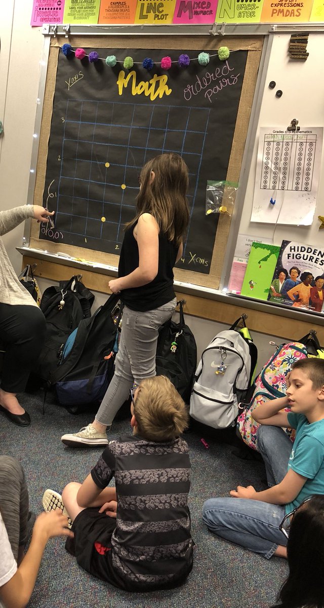 MrsSlaydon's tweet photo. Great things happen when students teach and collaborate! #iteachmath #theyteachmath #schultzshines @SchultzKISD https://t.co/8jaruY4Gy9