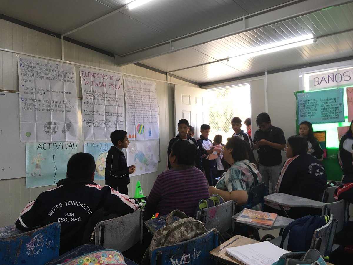 KarenSeinos's tweet photo. #Jóvenes de #secundaria249 preocupados y ocupados por las necesidades dentro de su #escuela #Iztapalapa #Reconstruye #Resiliencia @MUCD https://t.co/6WYb3PYnEr