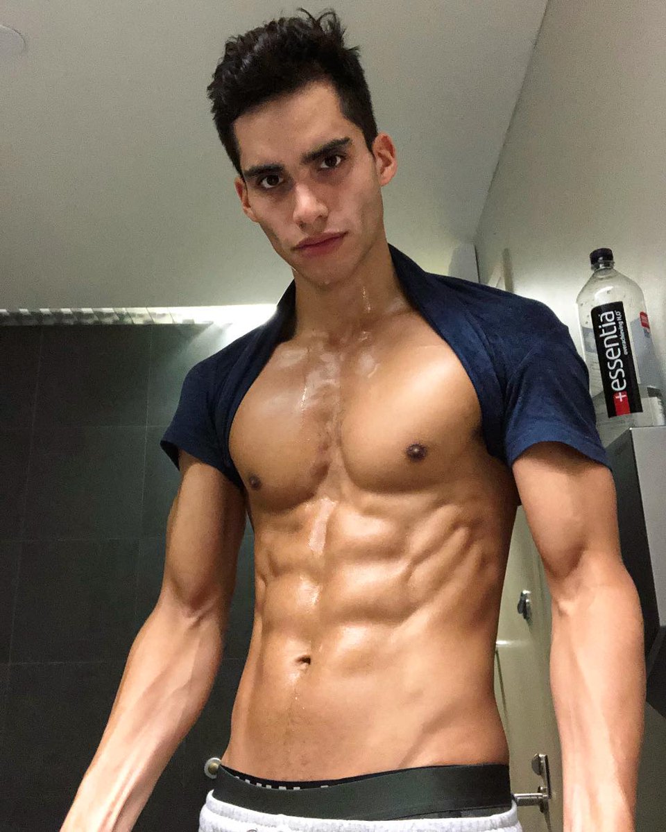 ANTMGUYS's tweet photo. @MarvinCortes1 RT: Actualmente estoy en el proceso de obtener mi certificación de capacitación personal, por lo que la gente en Nueva York que ... https://t.co/chUVdUre97