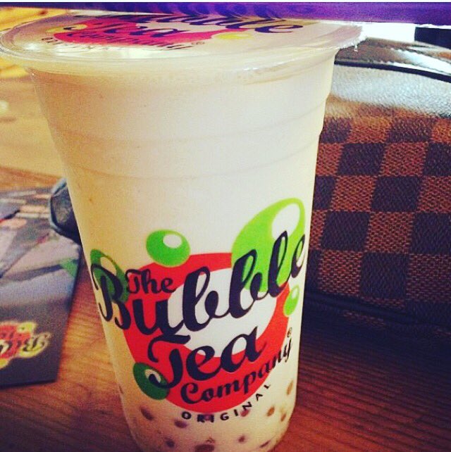 TheBubbleTeaCo's tweet photo. Cape Town Life obsessed with Bubble Tea 🇿🇦🔥#Coconutandstrawberrybobas#teavolution #bubbleteacompany #boba #bobatime #tea #teatime #bubbletea #trending #fresh #tasty #delish #instagood #delicious #drinks #thristyaf #food #foodporn #foodstagram #foodgasm #capetown #southafrica https://t.co/iHaBh5C4bI