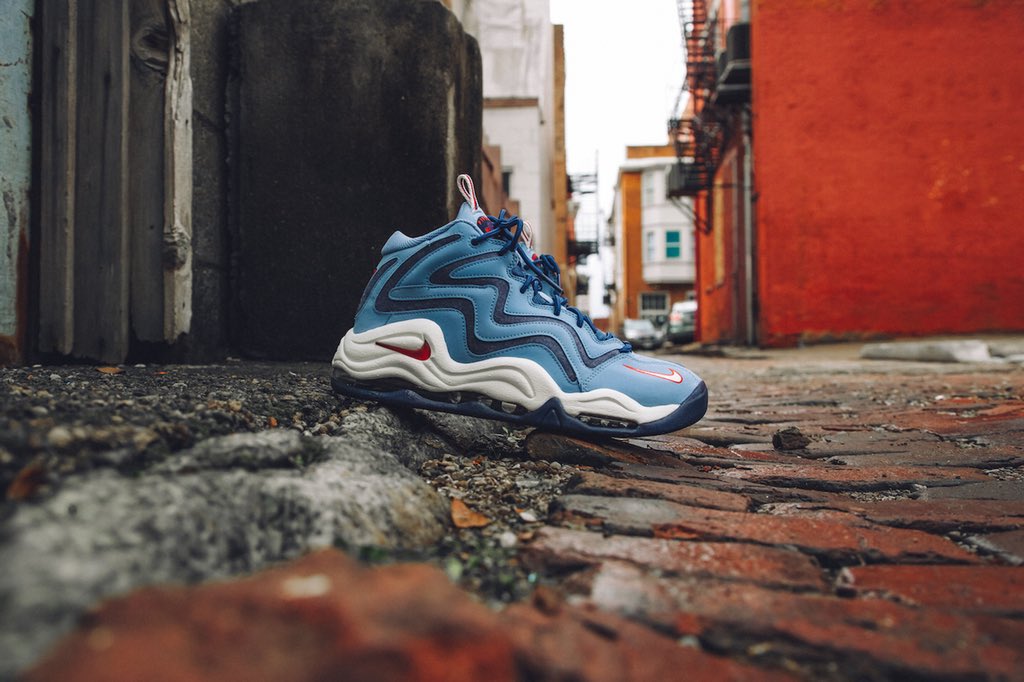 air pippen 1 work blue