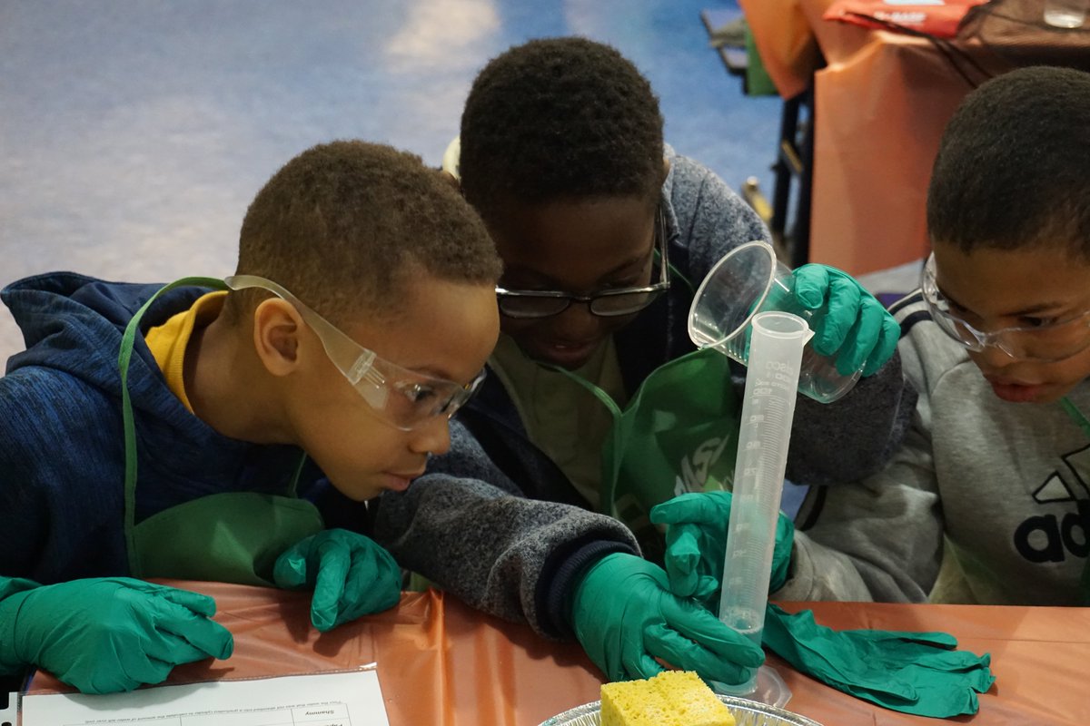 BASFCorporation's tweet photo. In the tri-state area? BASF and @LibertySciCtr explore the wonders of chemistry with Kids' Lab. Check out the 2018 schedule here --> https://t.co/vc6PxettIX https://t.co/MG4bVVFtNT