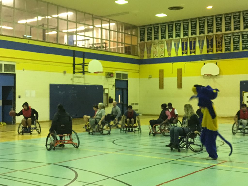LPCIlibrarylife's tweet image. Birchmount students and staff being active and learning about the importance of accessibility and inclusion with the wheelchair basketball school program! @WSA_Ontario  @BPCIguidance @pctdsb @tdsb @TDSB_MHWB @LC3_TDSB @WCBballCanada @HPE_TDSB