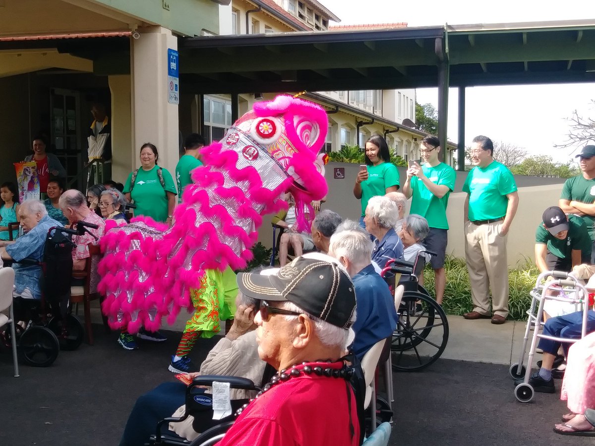 FirstInsHI's tweet photo. Our volunteers had a wonderful time at #LunaliloHome on Sat. Talked story with the kupuna, played bingo, learned about the amazing things Lunalilo Home is doing for its residents and the community, and celebrated Chinese New Year's! #firstinthecommunity #malamaourkupuna https://t.co/V9KJL5OnYi