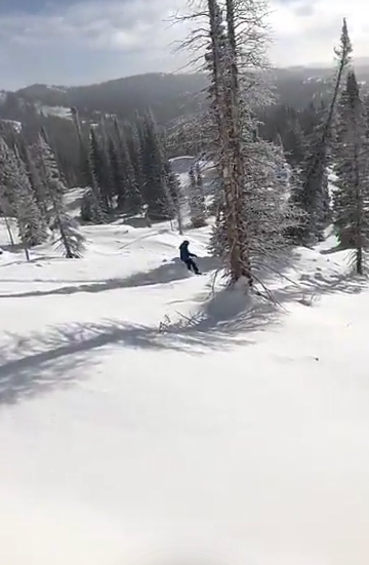 Just another casual live look-in at #steamboatsprings...no big deal. #steamboat #powderday #wwgfestival <a href="/LeftoverSalmon/">Leftover Salmon</a> <a href="/campgreensky/">Greensky Bluegrass</a>