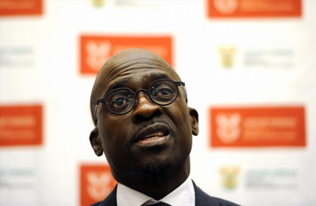 METROFMSA's tweet photo. 1/2 #METROFMTalk #TALK5
4. New probe into dodgy sale of SA's fuel reserves after 'unsatisfactory' outcome
5. Gigaba will deliver the #Budget2018 tomorrow
📻 https://t.co/WXY03nb38y … https://t.co/TKFnSBKEpv