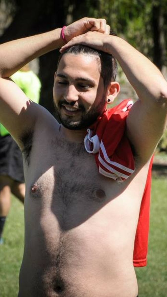 lcdobby's tweet photo. TRAIGAN BIRRA JUEGA LA DOBBYNET https://t.co/8ZiObDvTKr