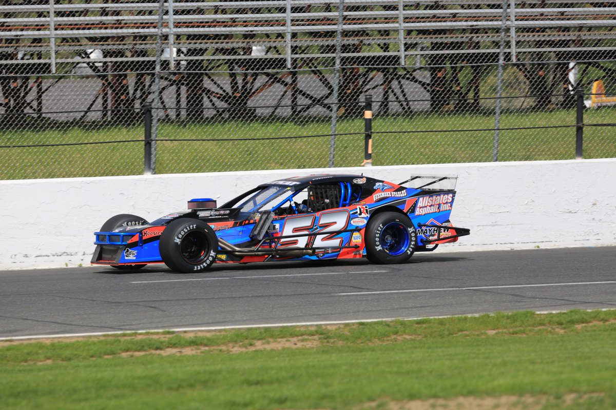 StaffordSpeedwy's tweet photo. 3x Stafford Track Champion @WoodyPitkat is in for both Open Mod 80 events in the Stebbins #52 #OpenMod80
Driver: @WoodyPitkat
Hometown: Sturbridge, MA
Owner: Dan Stebbins
Sponsor: Allstates Asphalt
Crew Chief: Dan Stebbins
Chassis: Troyer
Engine Builder: Billy the Kid https://t.co/Ts8YveonDS
