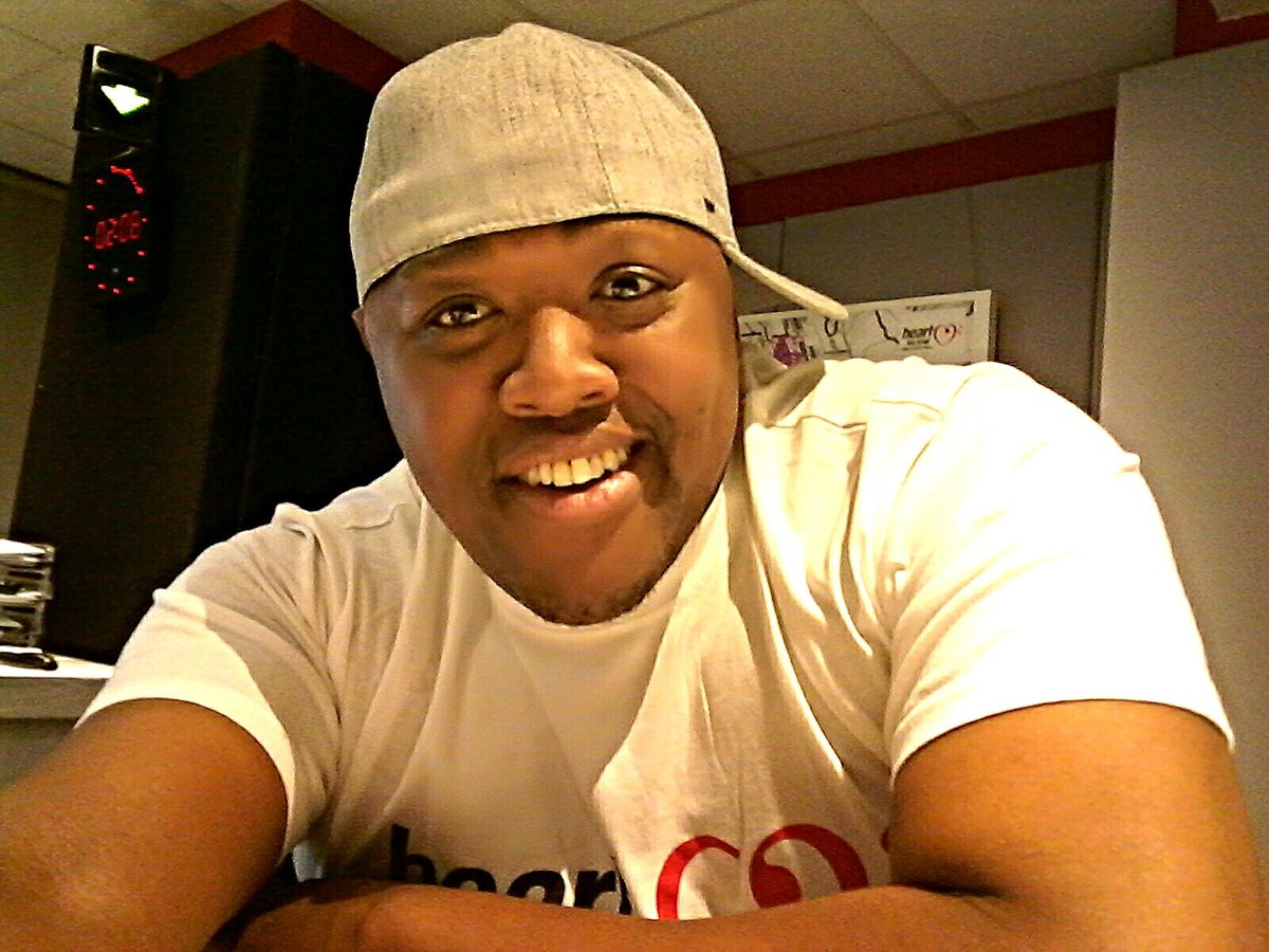 KbShomang's tweet photo. Back on the #WeekDayWakeUp 4-6am For @JpCarelse - it's like being back home after a long time ♡ you know where it's at - @Heart1049FM https://t.co/vvUvzchUo7