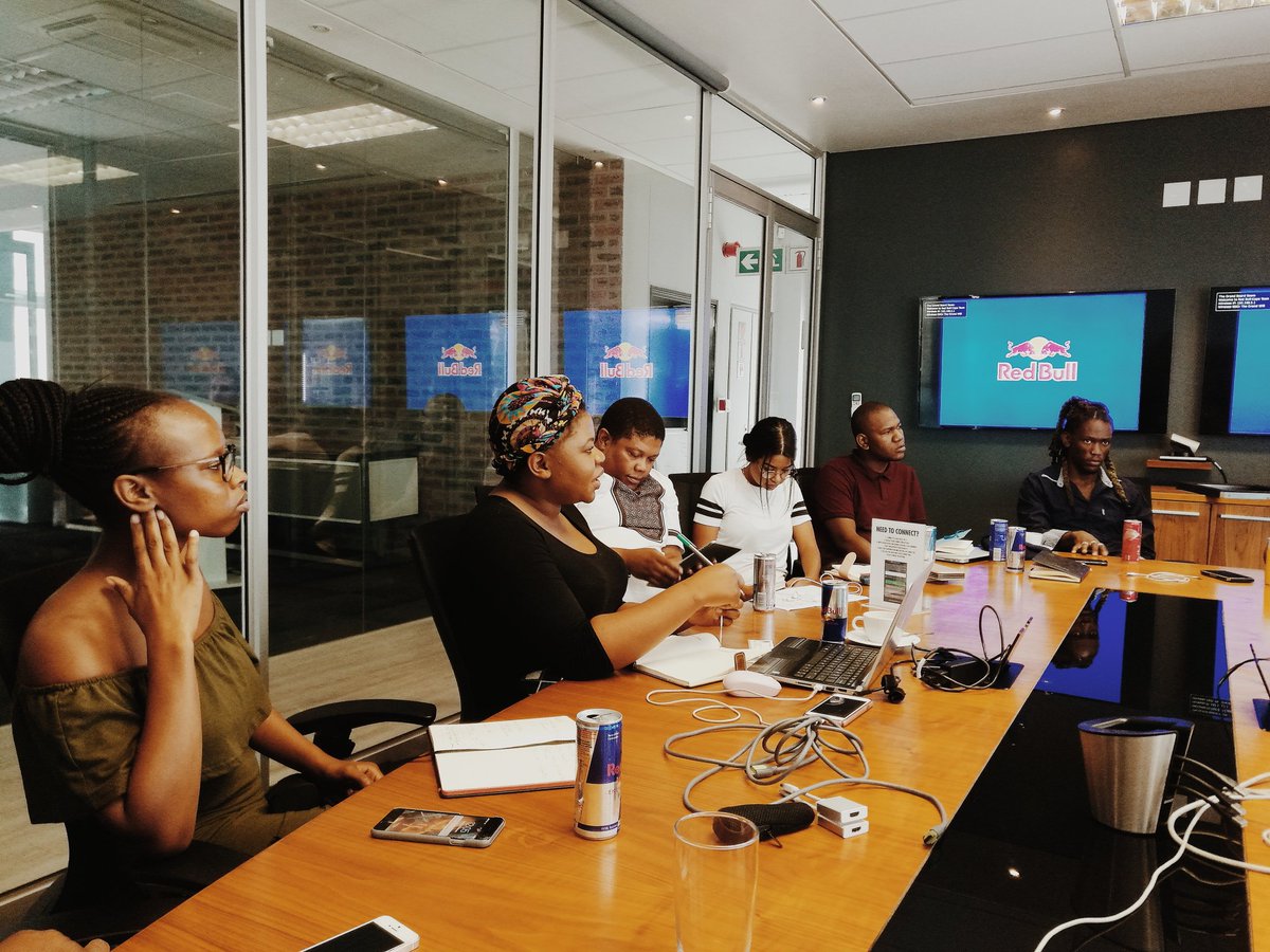 4otune's tweet photo. Interesting conversations I had today with entrepreneurs, investors, techies, academics and incubators managers from Cape Town during our #Redbullbasement Roundtable. 

Never enter a new place with only assumptions and no ground work done. Learned a lot today

🙏 https://t.co/LKX4KmuXDY