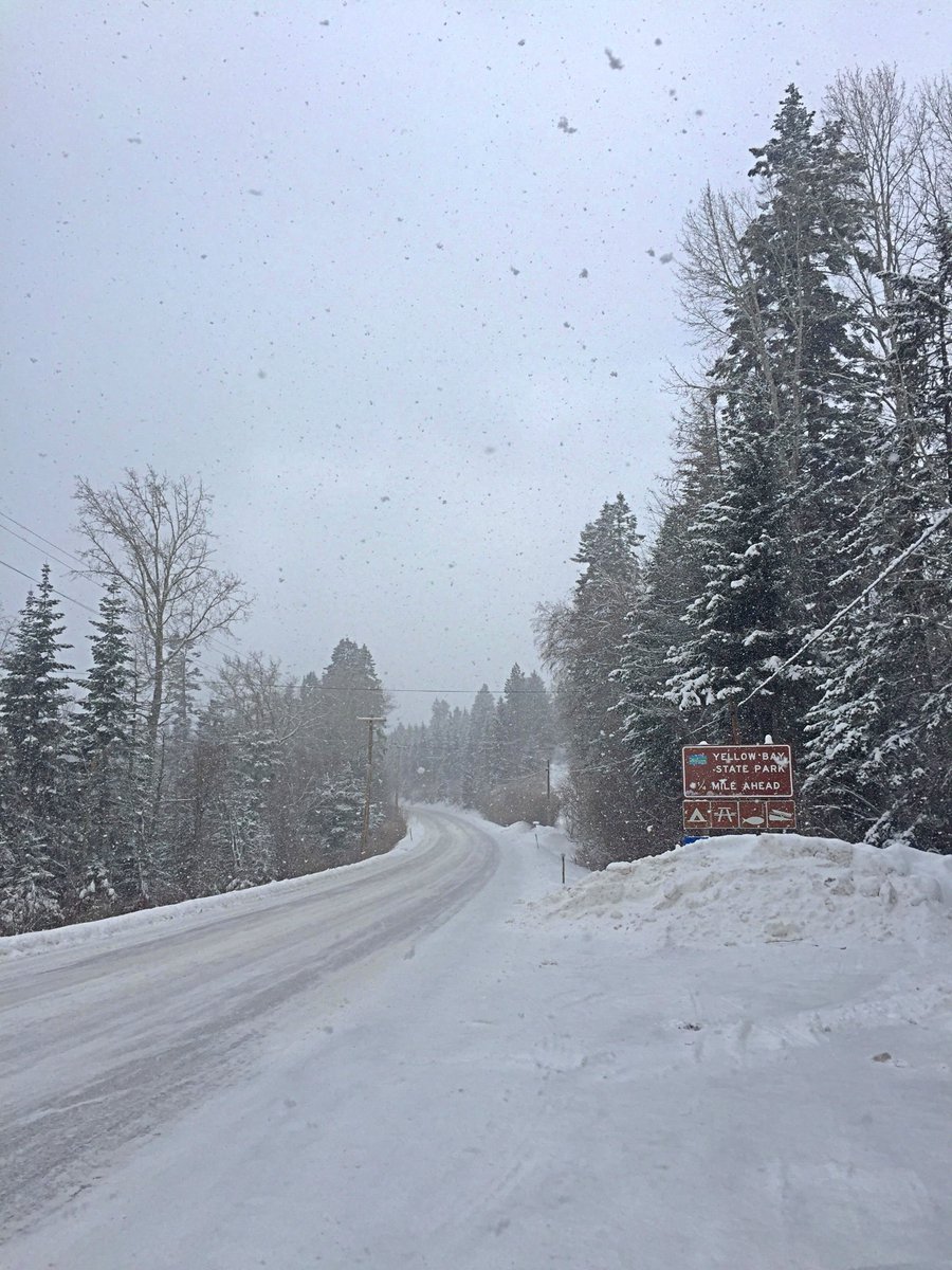 NWSMissoula's tweet photo. 10:41 am MST #LakeEffect #YellowBay #Dendrites #FlatheadLake 
Courtesy NWS Employee https://t.co/1owaq6p3GZ