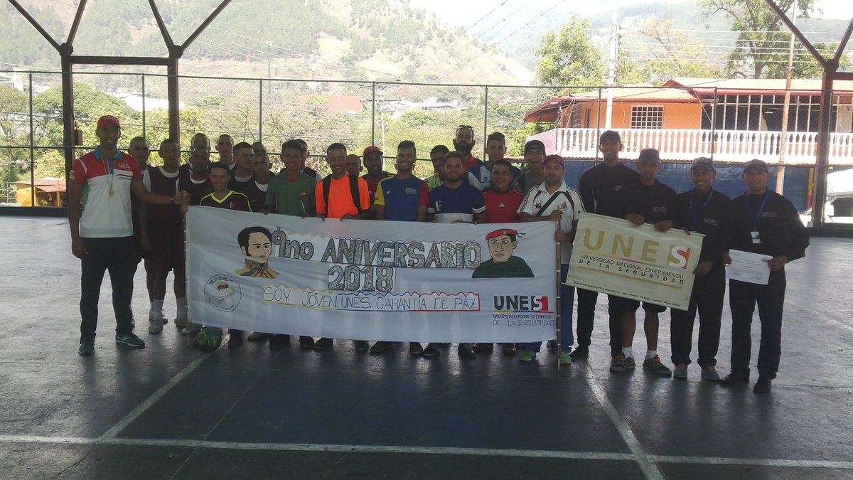 Emersoncaef's tweet photo. La UDAFFTE de @meridaunes celebra el 9no Aniversario de @UniversidadUNES con cuadrangulares Deportivos. https://t.co/ReoOq0KeCV
