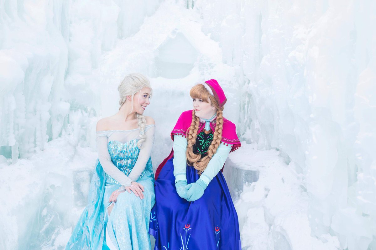 The Snow Sisters have had so much fun meeting everyone at the Ice Castles!