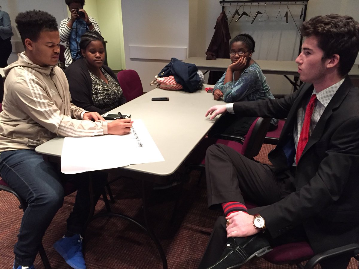 anndosshelms's tweet photo. #cltmeckyouth brainstorming action in the wake of last week’s school shooting. @GenNation https://t.co/2639Aw4bPJ