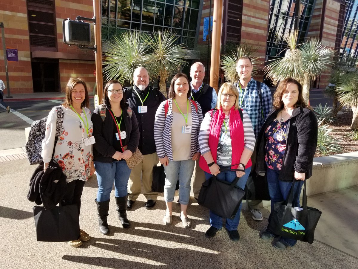 tyapplegate's tweet image. Enjoying the nice weather at the PLC Summit in Phoenix.