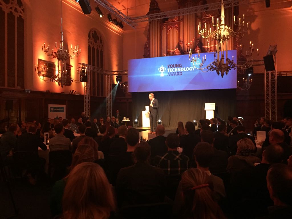 Innovatie en #entrepreneur centraal bij young #technology award.Om techneuten te laten stralen en winnen is een 3 minute #Pitch niet geschikt.